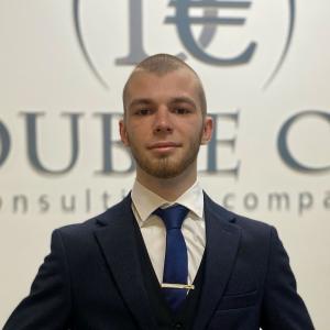 Финансовый Консультант Double Case - Роман Голощук