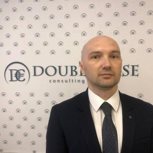 Фінансовий консультант Double Case - Максим Стельмашов